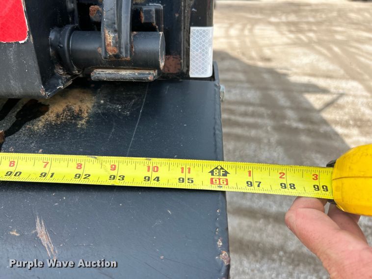 image for item EK4594 2007 Volvo VHD dump truck