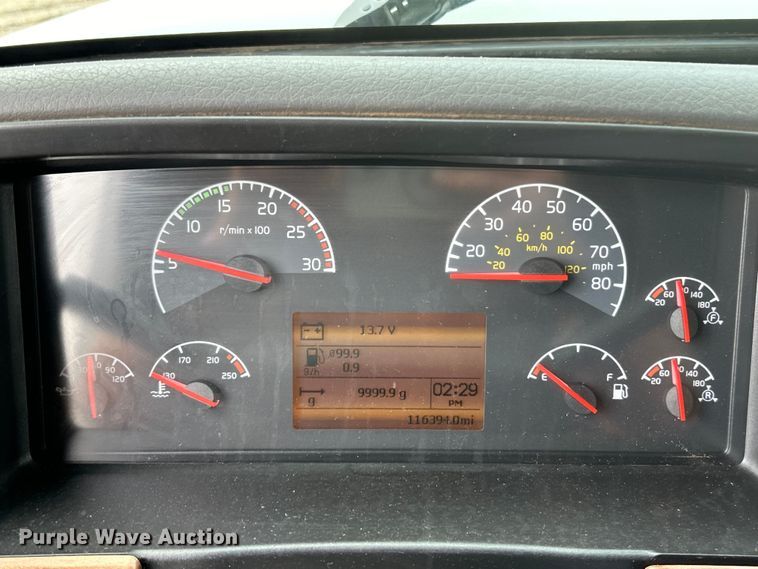 image for item EK4594 2007 Volvo VHD dump truck