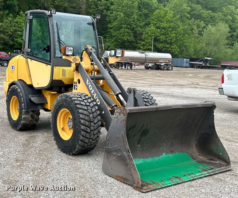 image for item EK4595 2006 Volvo  L20B-P wheel loader