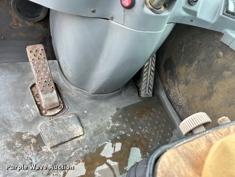 image for item EK4595 2006 Volvo  L20B-P wheel loader