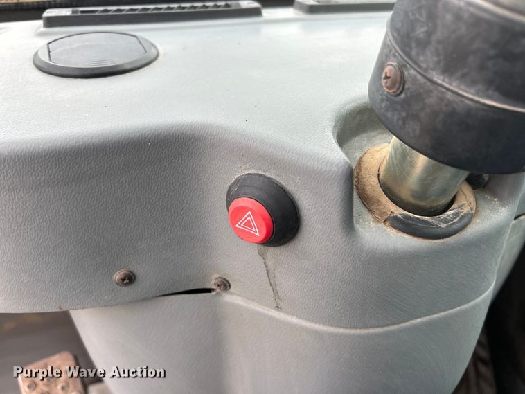 image for item EK4595 2006 Volvo  L20B-P wheel loader