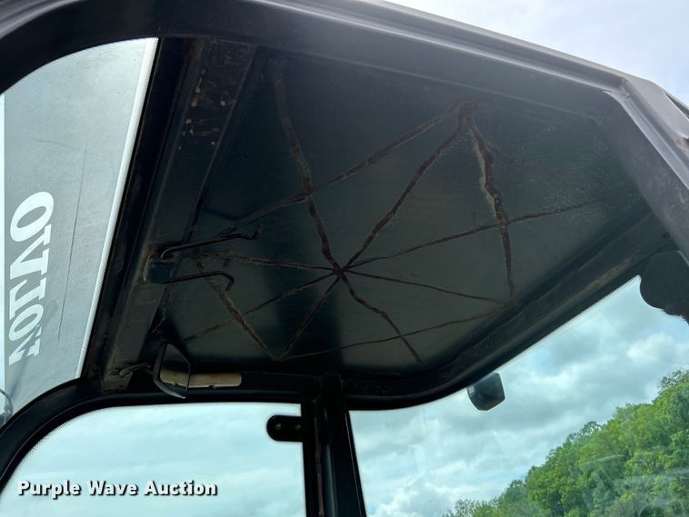 image for item EK4595 2006 Volvo  L20B-P wheel loader