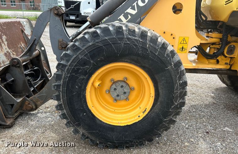 image for item EK4595 2006 Volvo  L20B-P wheel loader