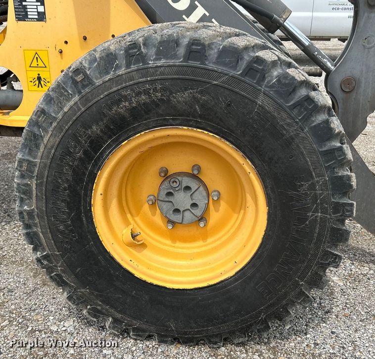 image for item EK4595 2006 Volvo  L20B-P wheel loader