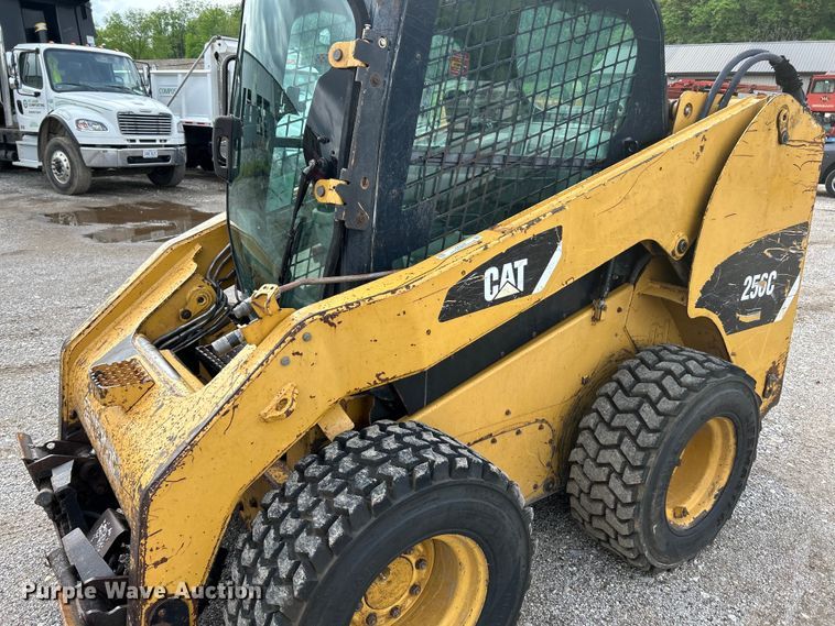 image for item EK4596 2007 Caterpillar  256C skid steer loader