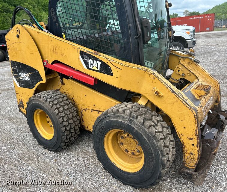 image for item EK4596 2007 Caterpillar  256C skid steer loader