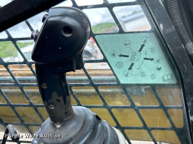 image for item EK4596 2007 Caterpillar  256C skid steer loader