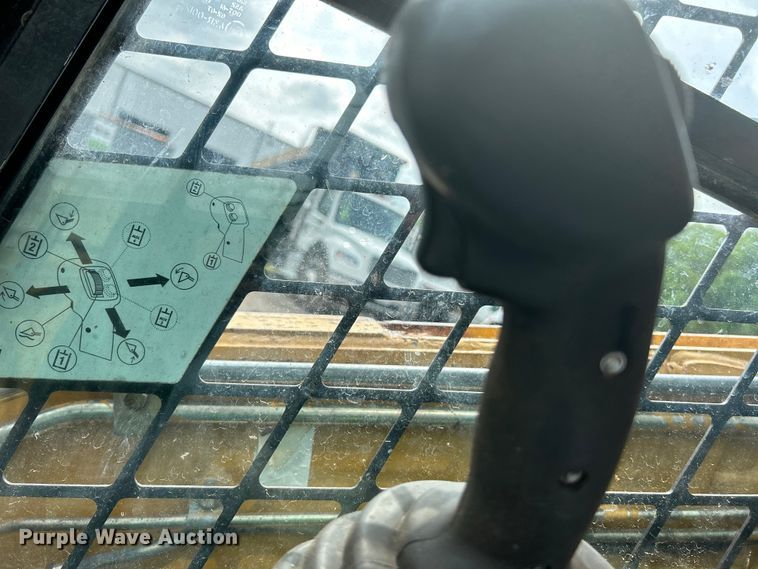 image for item EK4596 2007 Caterpillar  256C skid steer loader