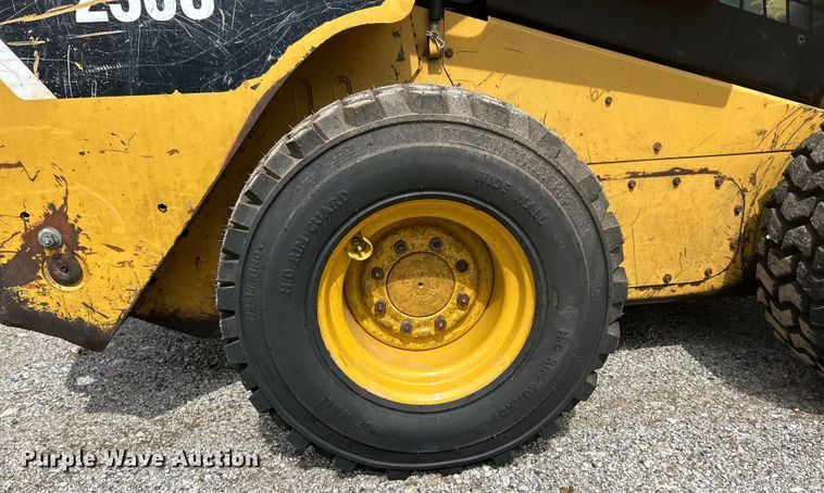 image for item EK4596 2007 Caterpillar  256C skid steer loader