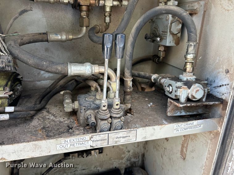 image for item EK4605 2005 Sterling  Acterra utility / service truck