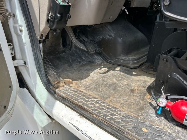 image for item EK4605 2005 Sterling  Acterra utility / service truck