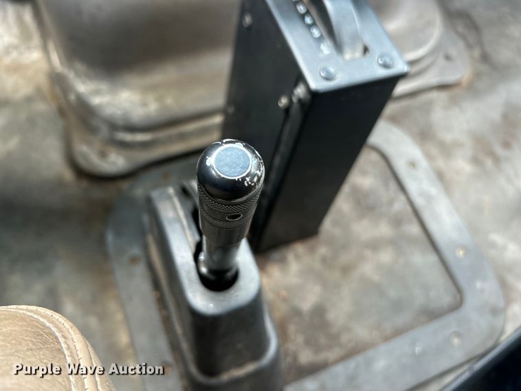 image for item EK4605 2005 Sterling  Acterra utility / service truck