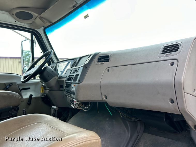 image for item EK4605 2005 Sterling  Acterra utility / service truck