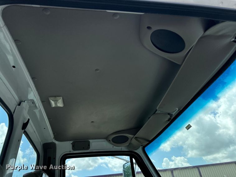 image for item EK4605 2005 Sterling  Acterra utility / service truck