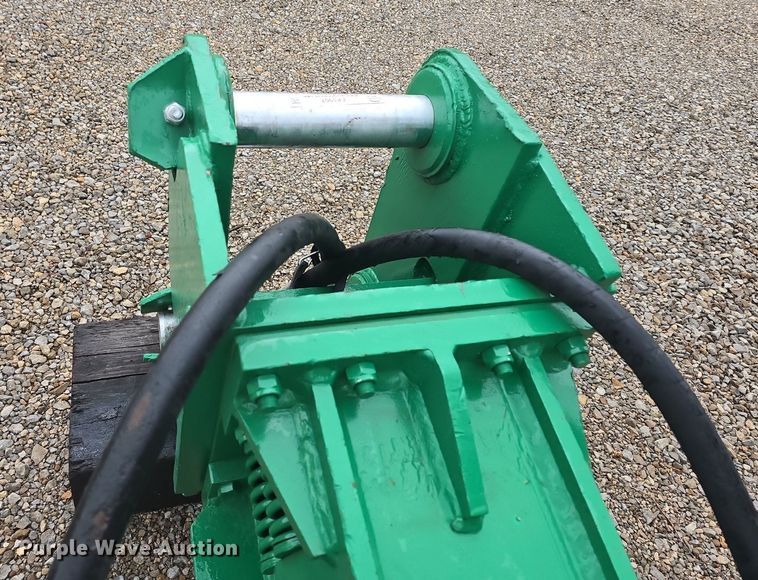 image for item EK5907 2001 Rockram 775 breaker