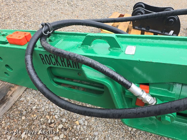 image for item EK5907 2001 Rockram 775 breaker