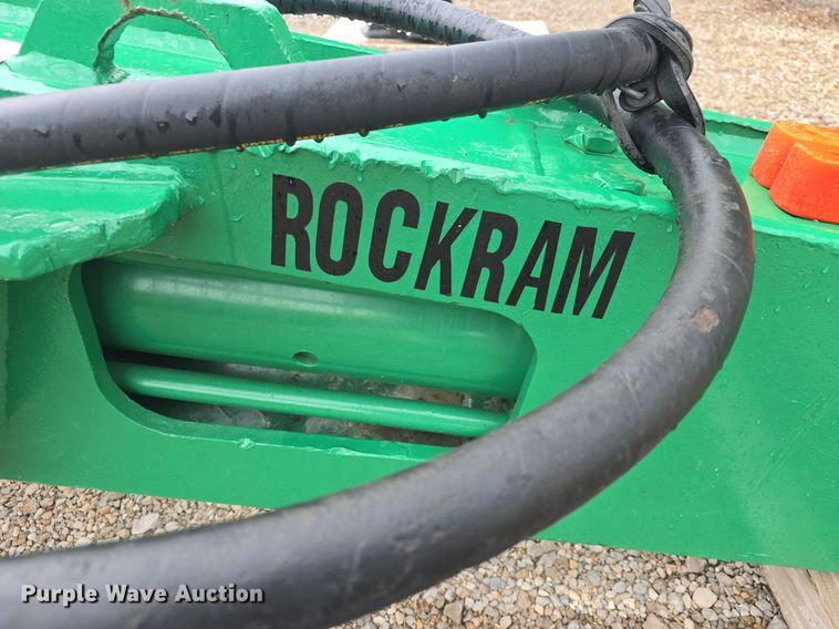 image for item EK5907 2001 Rockram 775 breaker