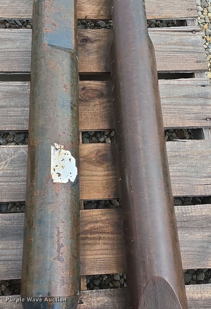 image for item EK5907 2001 Rockram 775 breaker