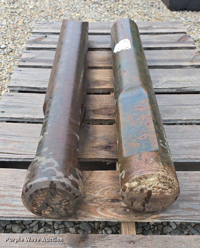 image for item EK5907 2001 Rockram 775 breaker