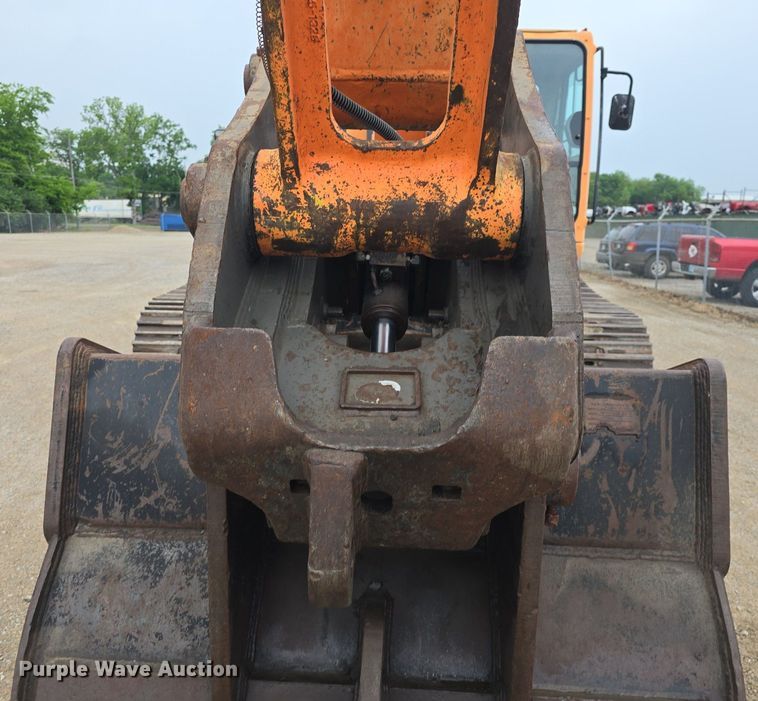 image for item EK5909 2004 Daewoo SL300LC-V excavator