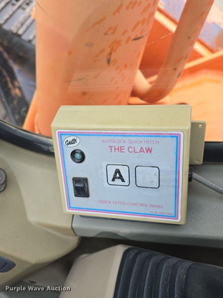 image for item EK5909 2004 Daewoo SL300LC-V excavator