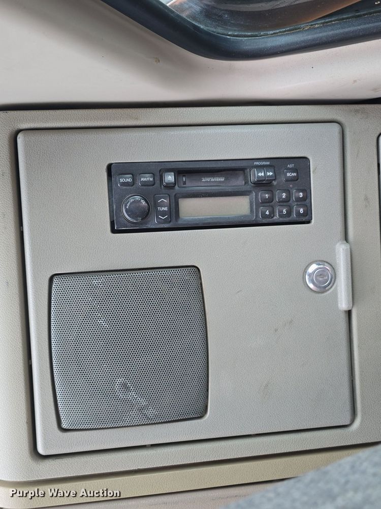 image for item EK5909 2004 Daewoo SL300LC-V excavator