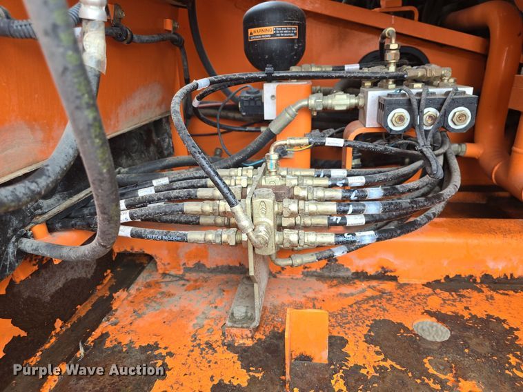 image for item EK5909 2004 Daewoo SL300LC-V excavator