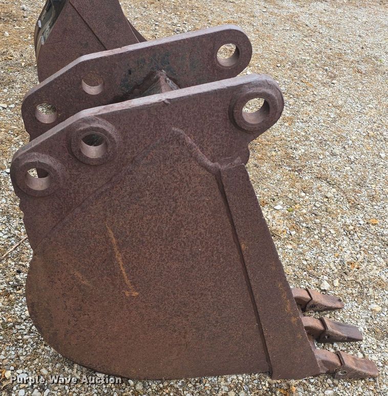 image for item EK5914 (3) Caterpillar buckets