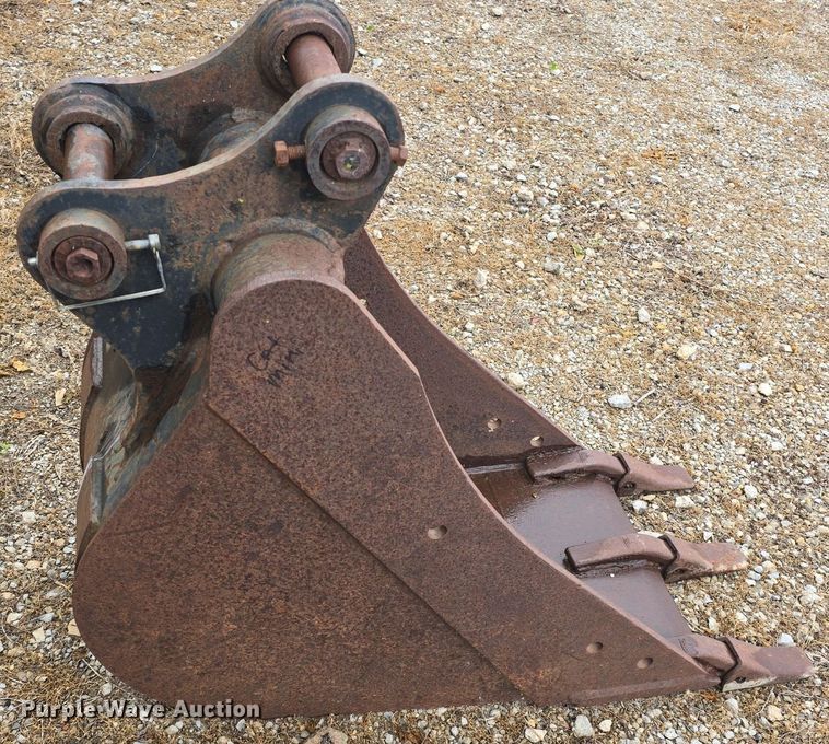 image for item EK5914 (3) Caterpillar buckets