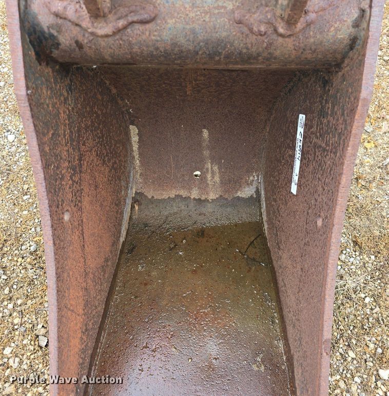 image for item EK5914 (3) Caterpillar buckets