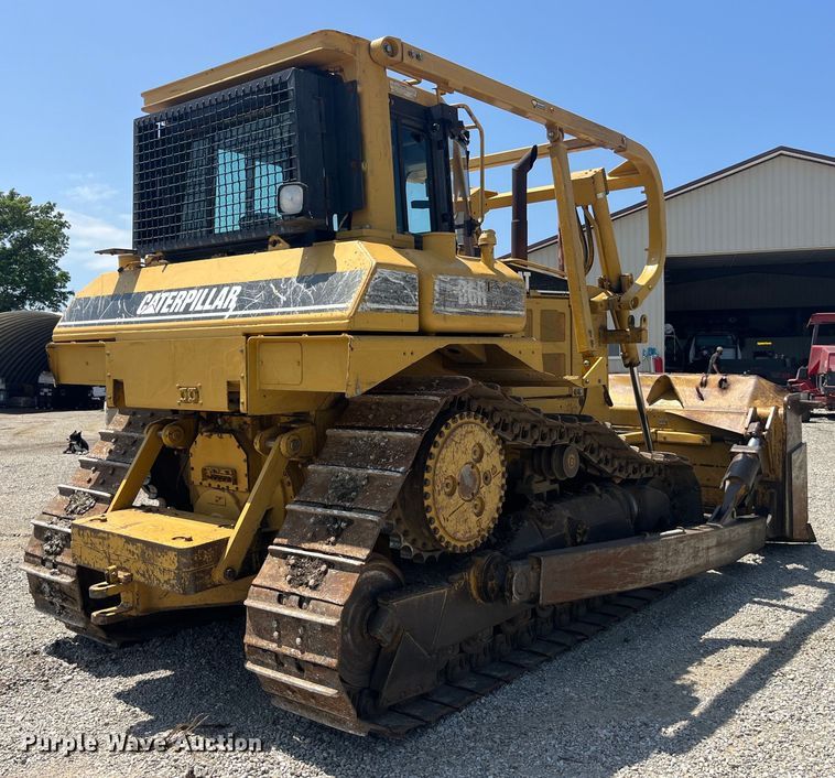 image for item EK8504 2004 Caterpillar  D6R XL dozer