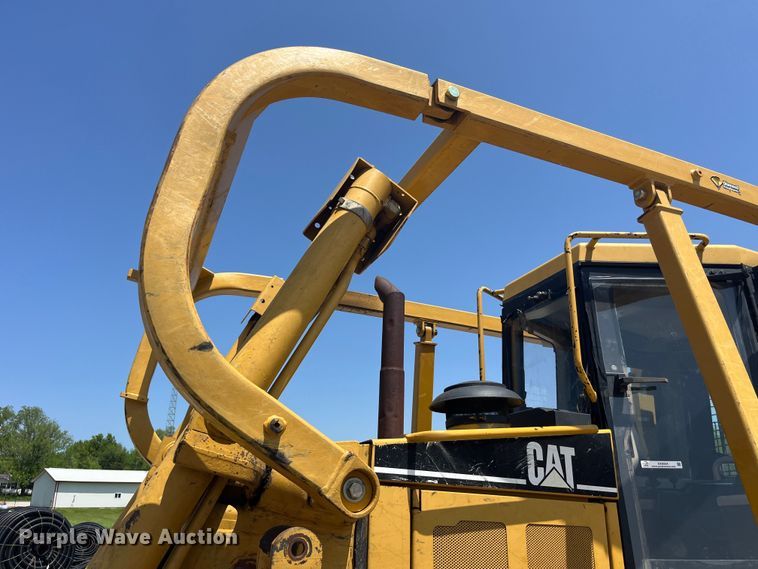 image for item EK8504 2004 Caterpillar  D6R XL dozer