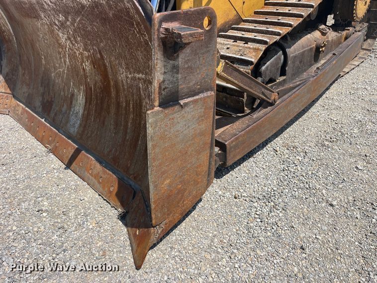 image for item EK8504 2004 Caterpillar  D6R XL dozer