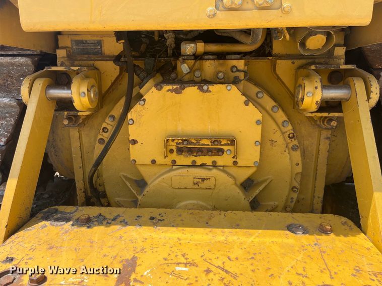 image for item EK8504 2004 Caterpillar  D6R XL dozer