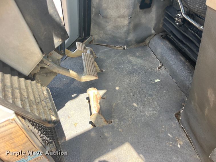 image for item EK8504 2004 Caterpillar  D6R XL dozer