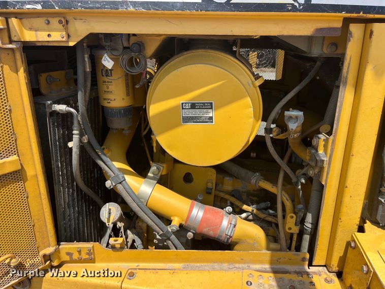 image for item EK8504 2004 Caterpillar  D6R XL dozer