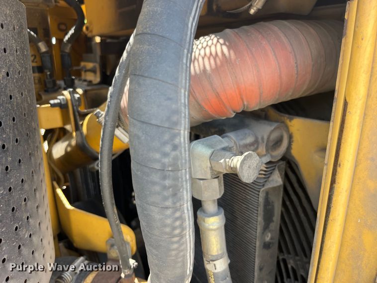 image for item EK8504 2004 Caterpillar  D6R XL dozer