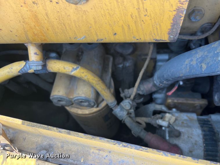 image for item EK8504 2004 Caterpillar  D6R XL dozer