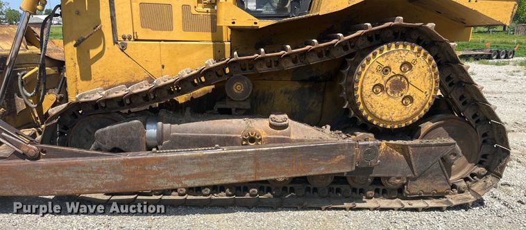 image for item EK8504 2004 Caterpillar  D6R XL dozer