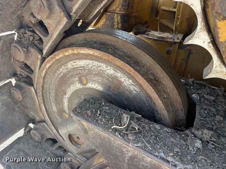 image for item EK8504 2004 Caterpillar  D6R XL dozer