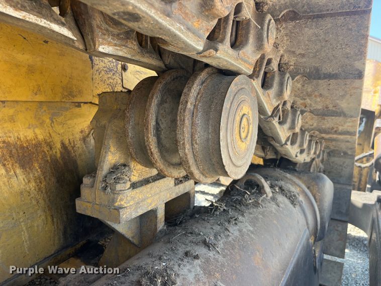 image for item EK8504 2004 Caterpillar  D6R XL dozer