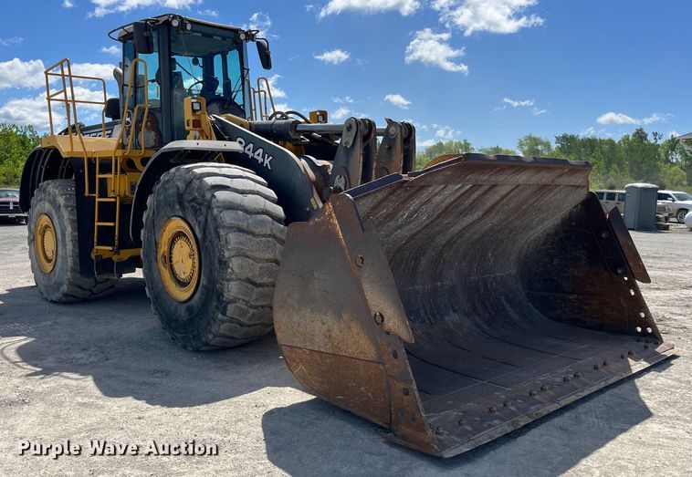 image for item EK8511 2009 John Deere 844K wheel loader