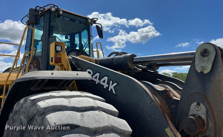 image for item EK8511 2009 John Deere 844K wheel loader