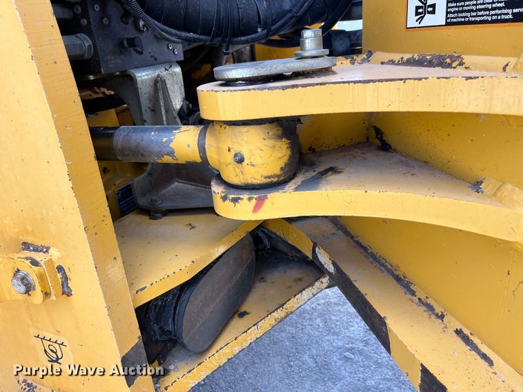 image for item EK8511 2009 John Deere 844K wheel loader