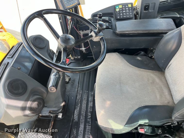 image for item EK8511 2009 John Deere 844K wheel loader