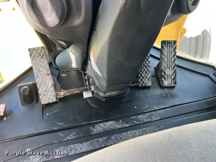 image for item EK8511 2009 John Deere 844K wheel loader