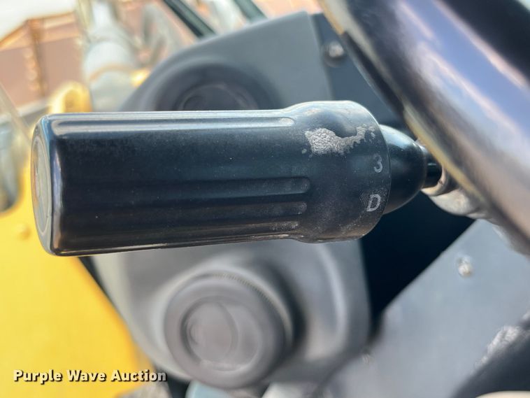 image for item EK8511 2009 John Deere 844K wheel loader