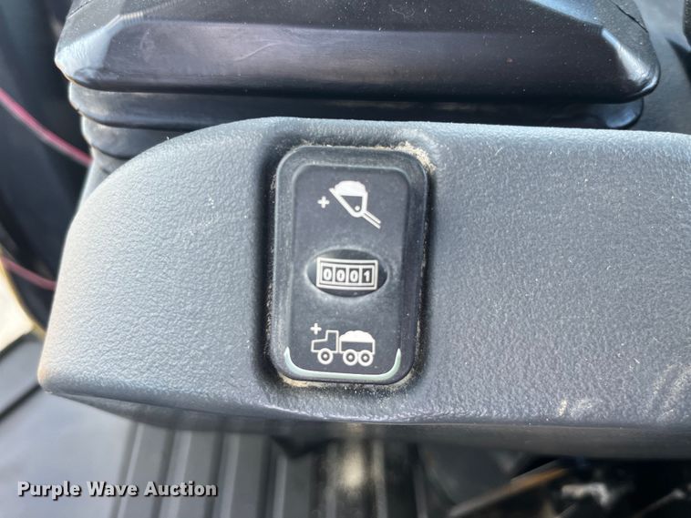 image for item EK8511 2009 John Deere 844K wheel loader