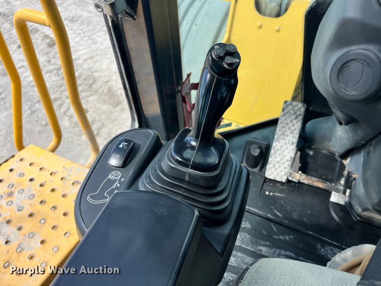 image for item EK8511 2009 John Deere 844K wheel loader