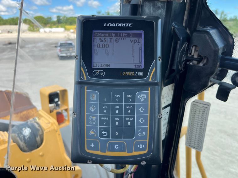 image for item EK8511 2009 John Deere 844K wheel loader